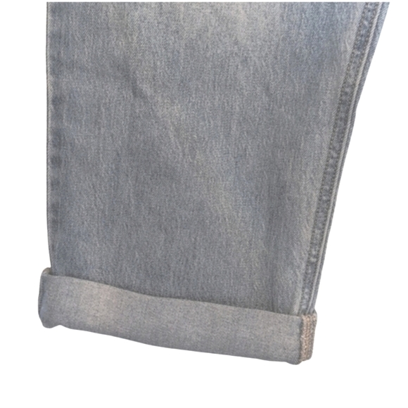 Old Navy Mid-Rise Wow Boyfriend Jeans Size 16 Plus Petite Light Wash NWOT - Picture 6 of 7